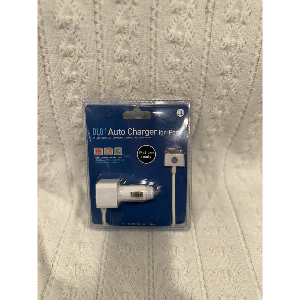 DLO AutoPod Intelligent Car Charger for iPod & IPOD MINI